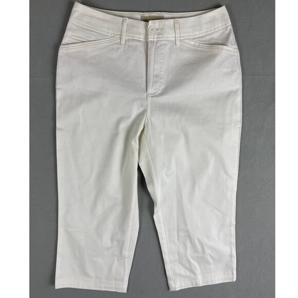 St. John's Bay Womens Size 6 White Capri Pants Zipper Secretly Slender Pockets - Picture 6 of 8